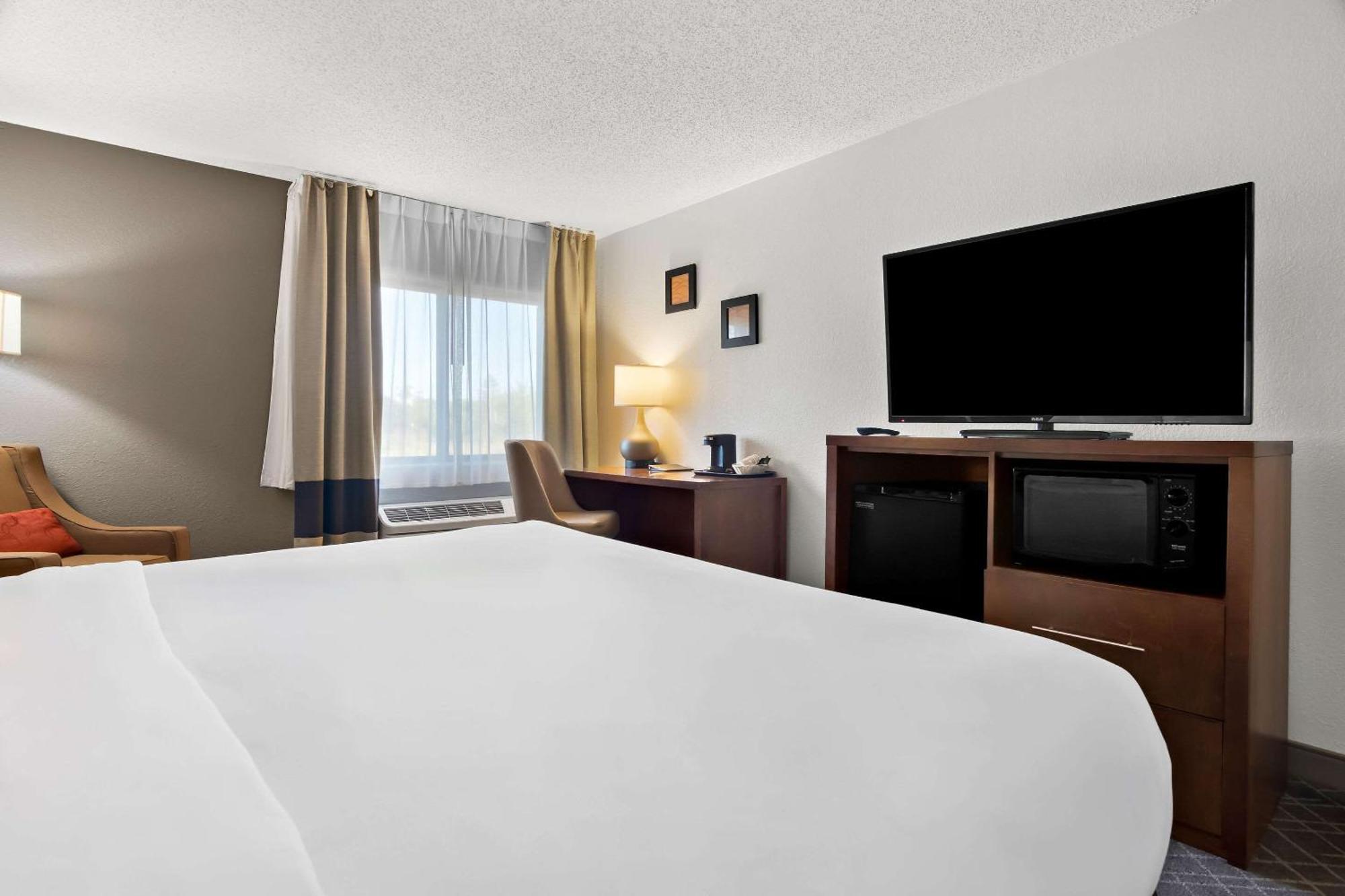 Comfort Inn Joliet West I-80 Eksteriør billede